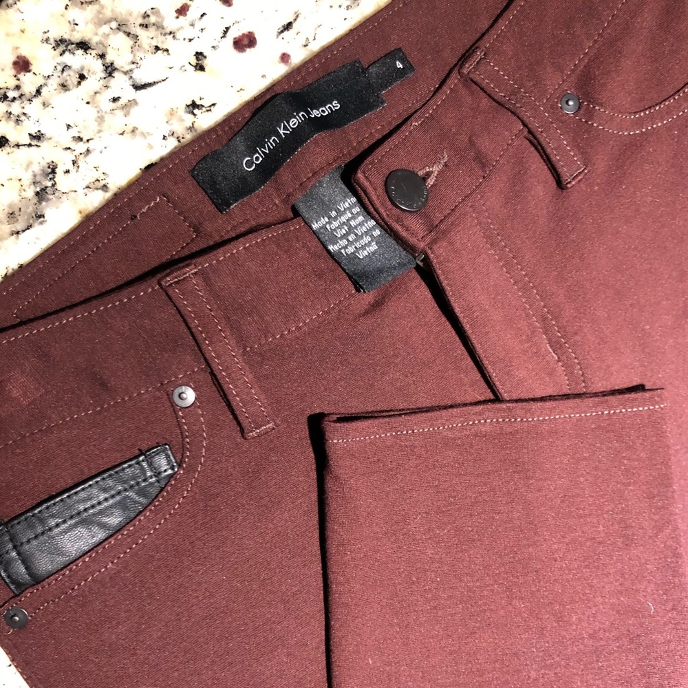 Calvin Klein size 4 skinny jeans